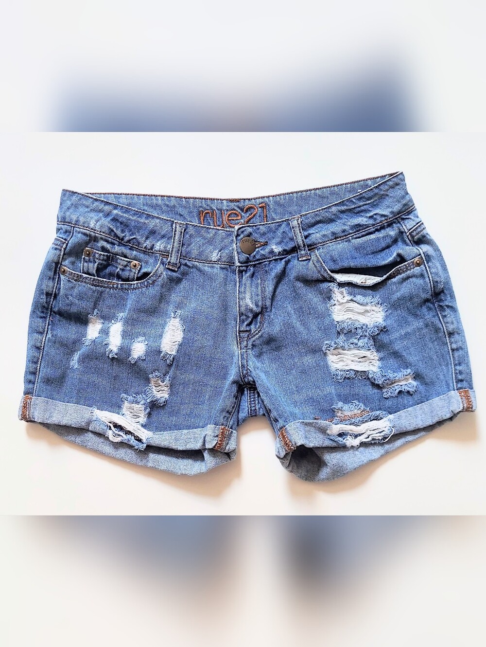 Rue 21 Low Rise Distressed Denim Shorts Size 5/6 100% Cotton